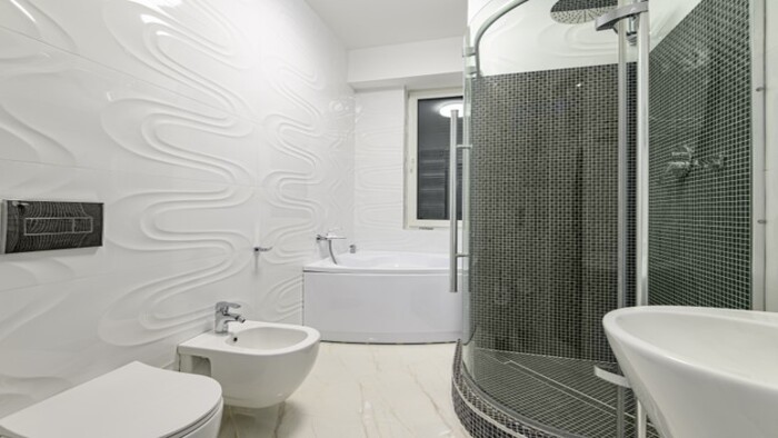 Tips For How To Hire Right Person For Bathroom Remodeling