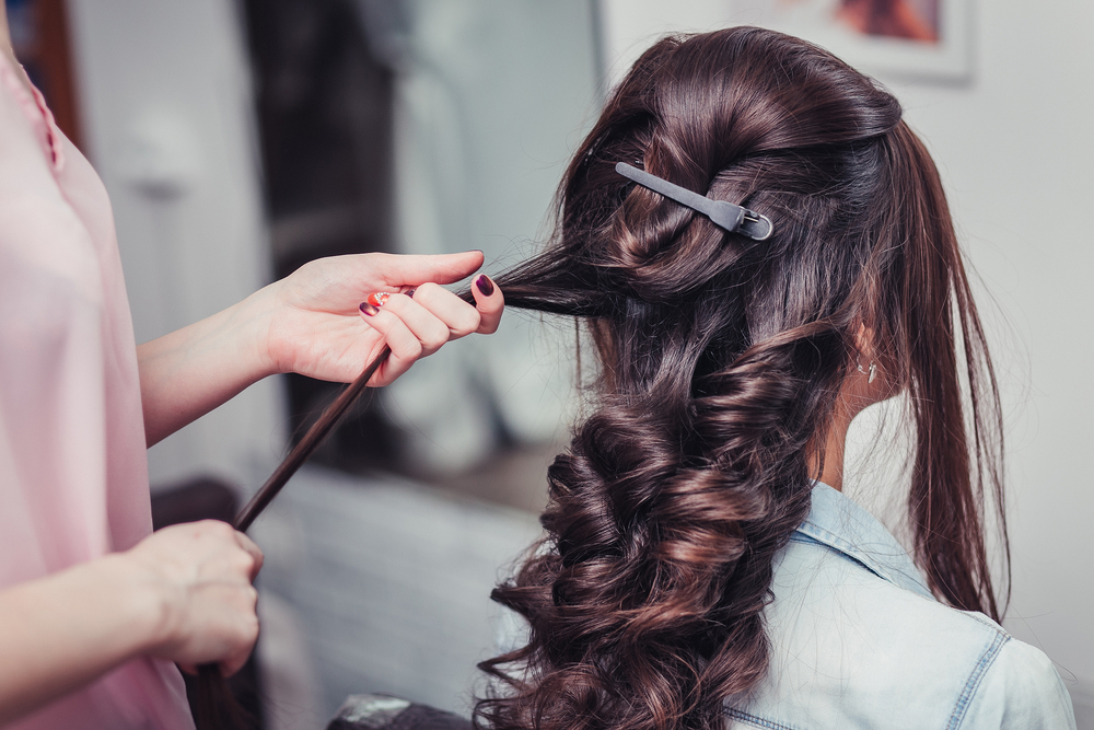 Tips For Perfect Hairdos To Compliment Your Outfits